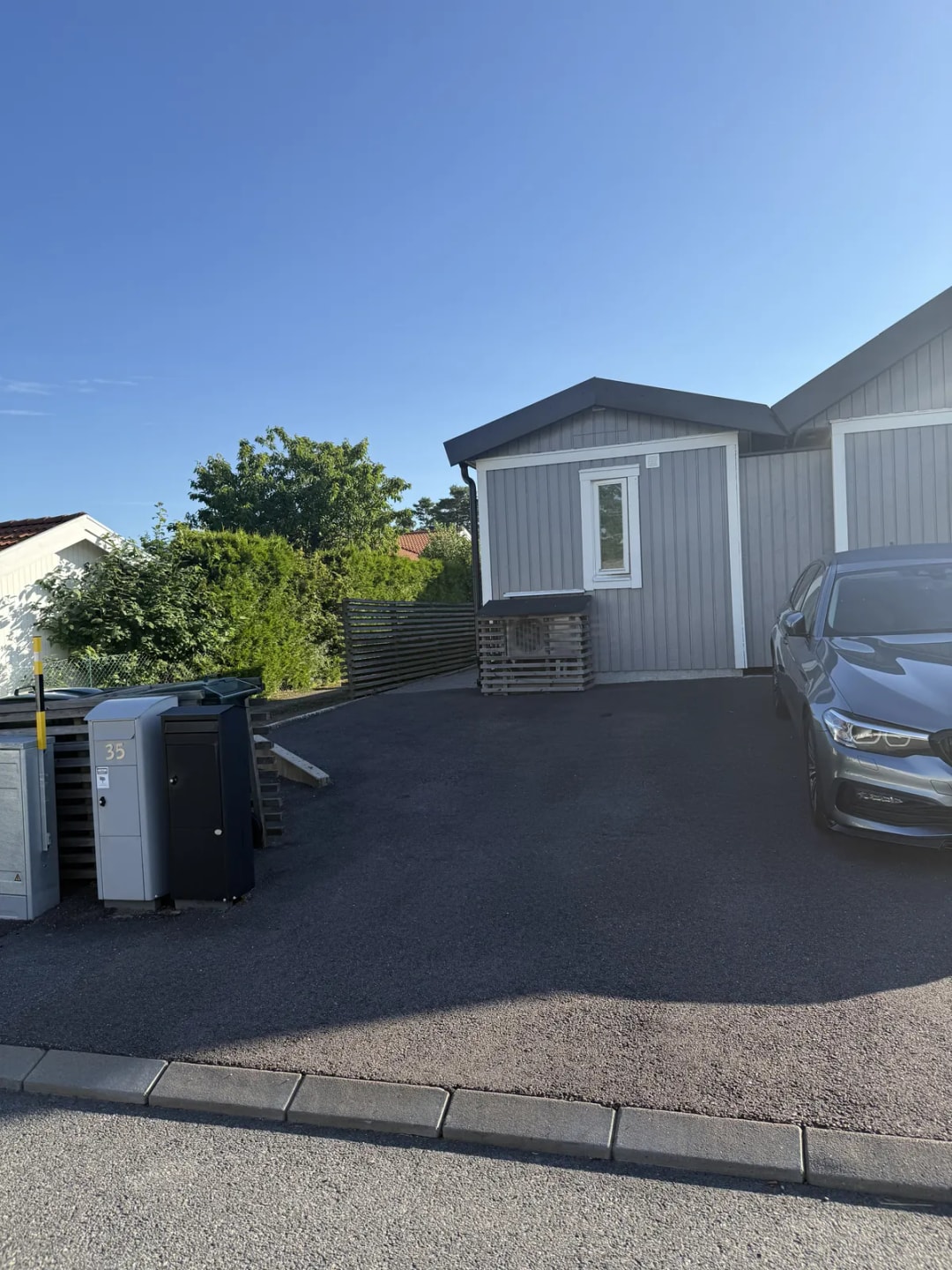 Varpmossevägen i Askim